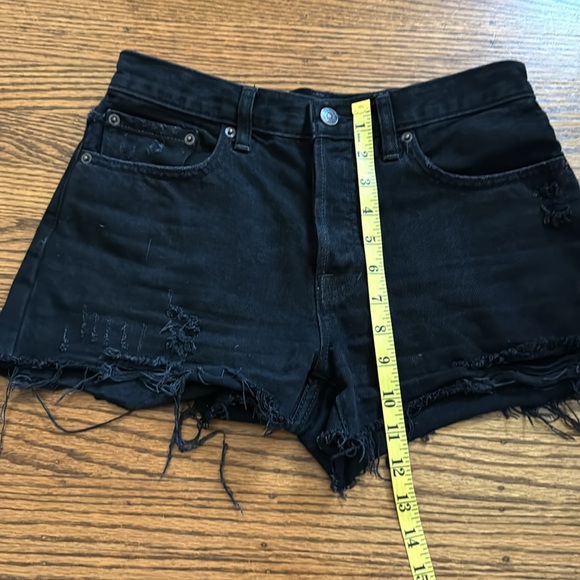FREE PEOPLE DENIM SHORTS - Picture 2 of 5